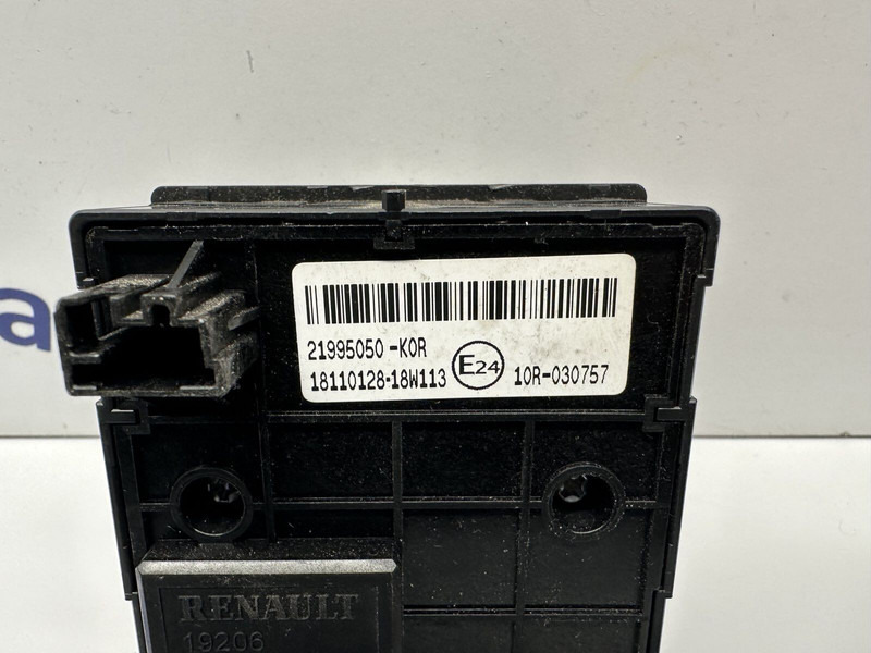 Renault lights switch - Painel de instrumentos por Camião: foto 3 Renault lights switch - Painel de instrumentos por Camião: foto 3