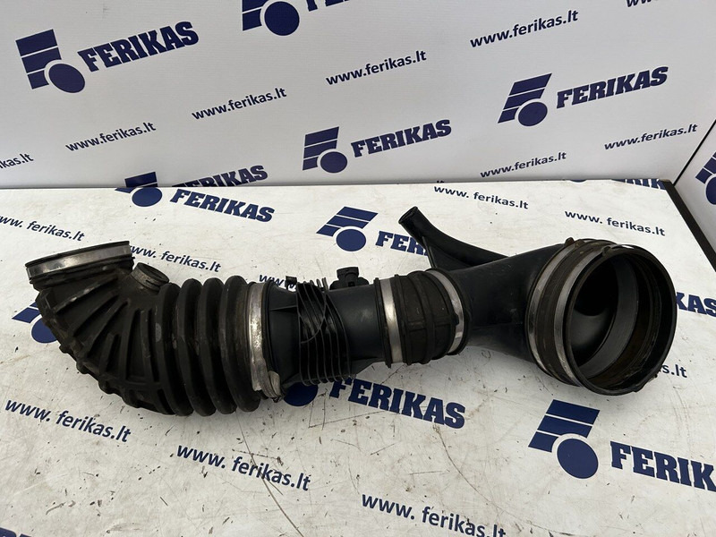 Scania air intake pipe - Tubo de admissão por Camião: foto 2 Scania air intake pipe - Tubo de admissão por Camião: foto 2