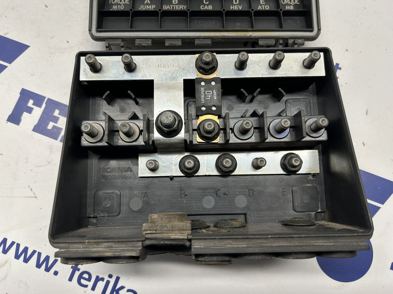 Scania fuse block - Sistema elétrico por Camião: foto 5 Scania fuse block - Sistema elétrico por Camião: foto 5