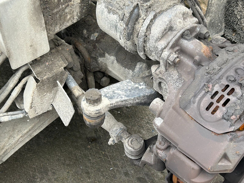 Scania tag axle AM602SA - Eixo traseiro por Camião: foto 5 Scania tag axle AM602SA - Eixo traseiro por Camião: foto 5