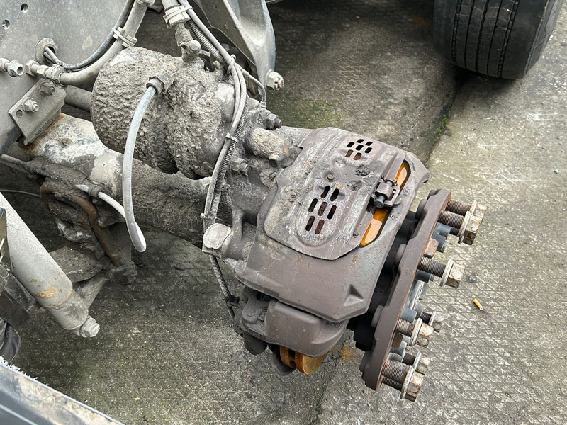 Scania tag axle AM602SA - Eixo traseiro por Camião: foto 3 Scania tag axle AM602SA - Eixo traseiro por Camião: foto 3