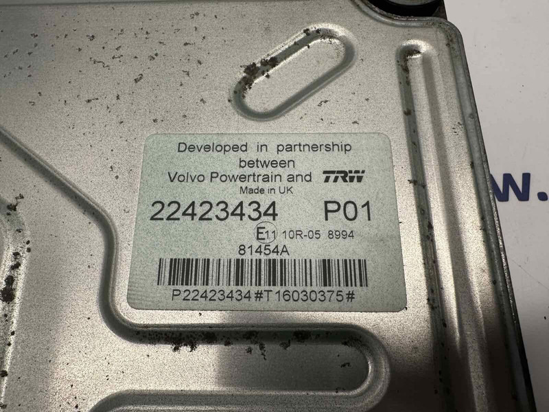 Volvo D13K EURO 6 engine control unit ECU - Centralina electrónica por Camião: foto 3 Volvo D13K EURO 6 engine control unit ECU - Centralina electrónica por Camião: foto 3