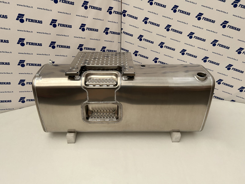 Volvo New aluminum fuel tank 700L - Tanque de combustível por Camião: foto 1 Volvo New aluminum fuel tank 700L - Tanque de combustível por Camião: foto 1
