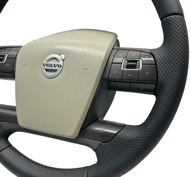 Volvo refurbished steering wheel - Volante de direção por Camião: foto 4 Volvo refurbished steering wheel - Volante de direção por Camião: foto 4