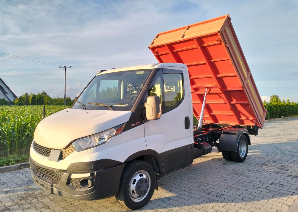 Iveco Daily 35C13 wywrotka wywrot kiper tipper wyklapac - Carrinha basculante: foto 1 Iveco Daily 35C13 wywrotka wywrot kiper tipper wyklapac - Carrinha basculante: foto 1