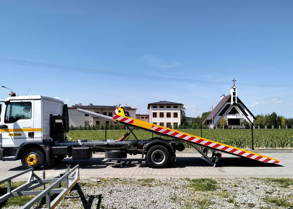 MAN TGL 12 190 Pomoc drogowa, abshlepp laweta holownik - Caminhão reboque: foto 4 MAN TGL 12 190 Pomoc drogowa, abshlepp laweta holownik - Caminhão reboque: foto 4