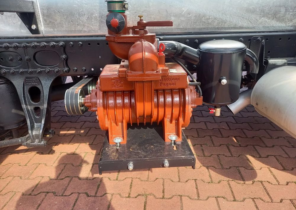 MAN TGM 12 250 E 5 - Caminhão tanque: foto 4 MAN TGM 12 250 E 5 - Caminhão tanque: foto 4