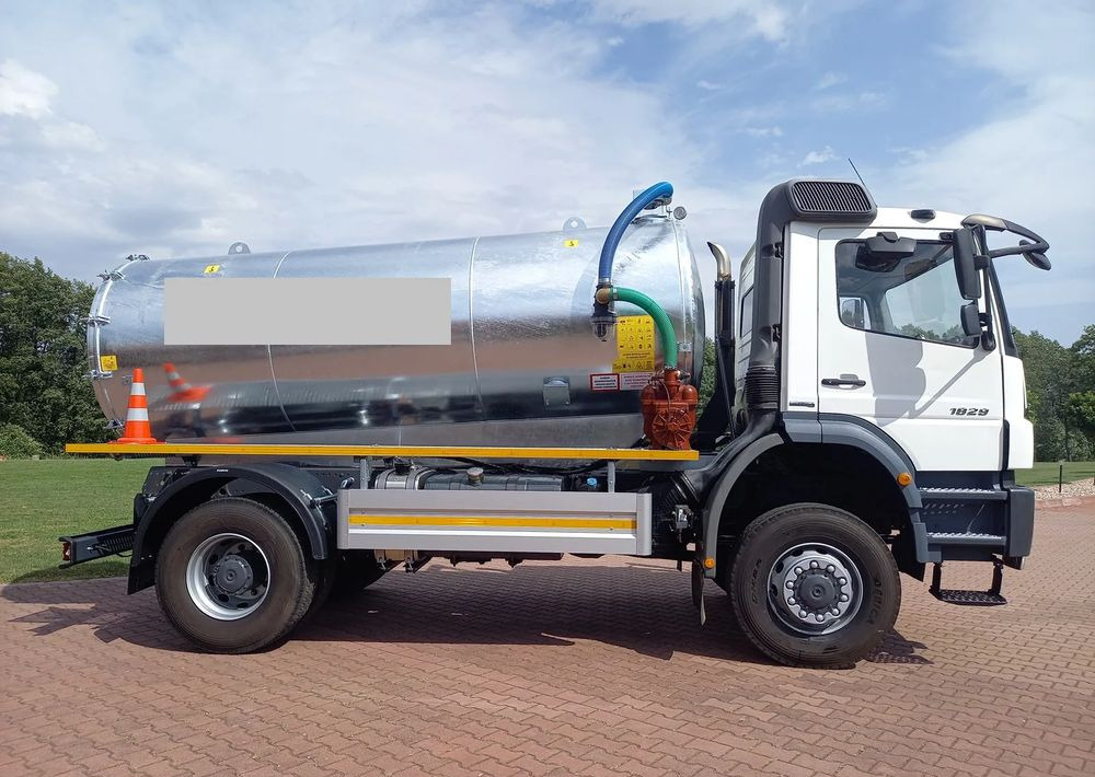 Mercedes-Benz AXOR 1829 4X4 4 WD ALLOARD - Caminhão tanque: foto 1 Mercedes-Benz AXOR 1829 4X4 4 WD ALLOARD - Caminhão tanque: foto 1