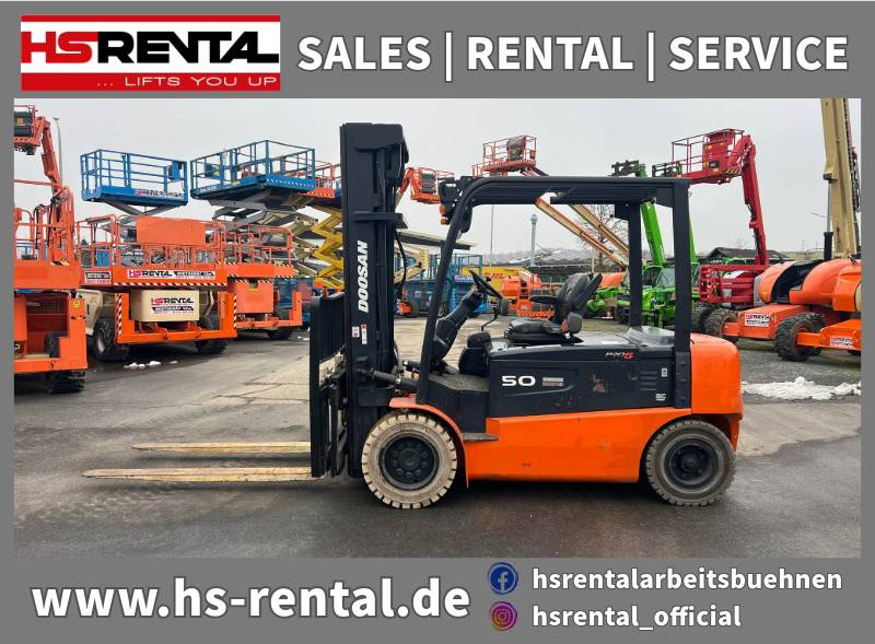 Doosan B50X5 5T 6m Triplex non-marking (1840) - Empilhadeira elétrica: foto 1 Doosan B50X5 5T 6m Triplex non-marking (1840) - Empilhadeira elétrica: foto 1