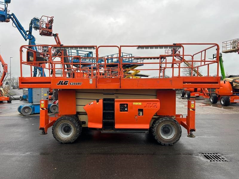 JLG 4394 RT diesel 4x4 15m (1747) - Plataforma de Tijera/ Plataforma de tesoura: foto 2 JLG 4394 RT diesel 4x4 15m (1747) - Plataforma de Tijera/ Plataforma de tesoura: foto 2