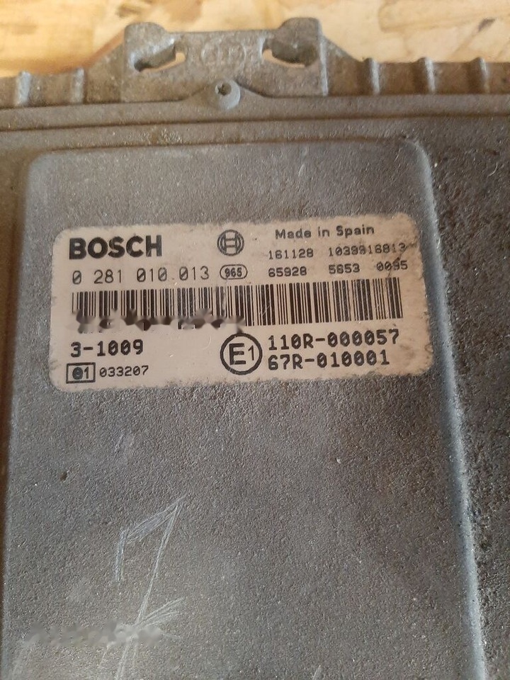 Bosch 0 281 010 013 - Centralina electrónica por Ônibus: foto 1 Bosch 0 281 010 013 - Centralina electrónica por Ônibus: foto 1