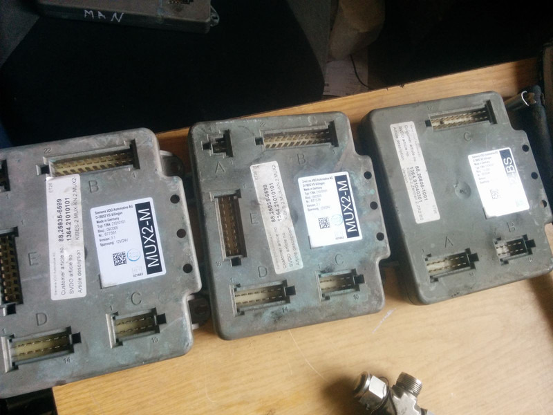 MAN 410413005005 - Centralina electrónica: foto 3 MAN 410413005005 - Centralina electrónica: foto 3