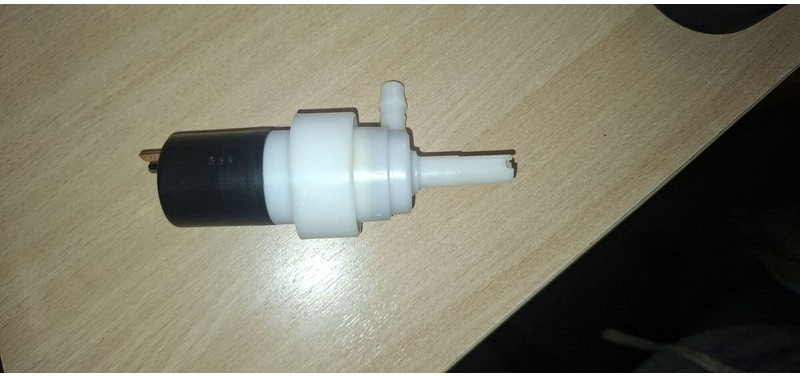 Hella 8TW 004 764-041 - Peça de reposição: foto 2 Hella 8TW 004 764-041 - Peça de reposição: foto 2