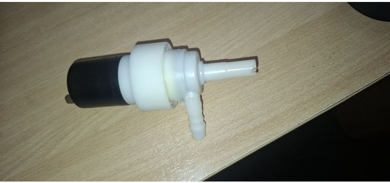 Hella 8TW 004 764-041 - Peça de reposição: foto 1 Hella 8TW 004 764-041 - Peça de reposição: foto 1