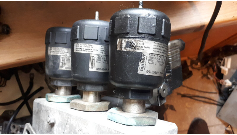 Scania B12 - Cables/ Wire harness: foto 2 Scania B12 - Cables/ Wire harness: foto 2