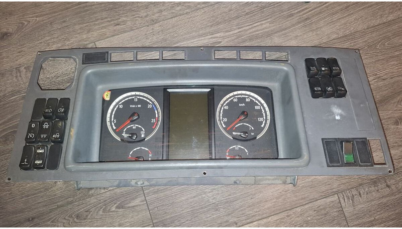 Scania МАН .Ивеко. Вольво. Рено. - Painel de instrumentos: foto 1 Scania МАН .Ивеко. Вольво. Рено. - Painel de instrumentos: foto 1