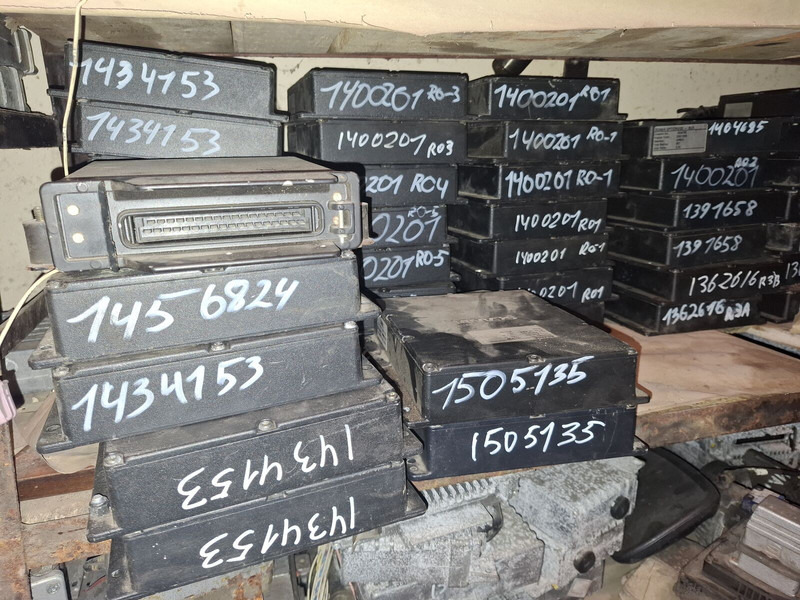 Scania коробкой передач GS-801 1362616 . 1434153. 1368153. 1360315. 138 - Centralina electrónica: foto 4 Scania коробкой передач GS-801 1362616 . 1434153. 1368153. 1360315. 138 - Centralina electrónica: foto 4