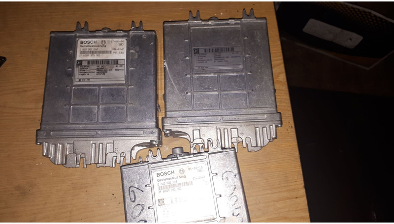 Scania кпп 602С .0260001031 . 032. 041. - Centralina electrónica: foto 5 Scania кпп 602С .0260001031 . 032. 041. - Centralina electrónica: foto 5