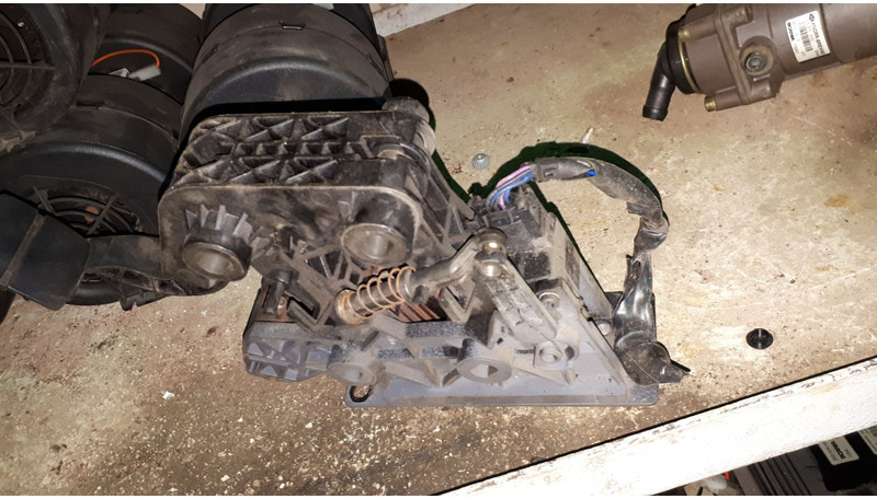 Scania педаль газа - Motor e peças: foto 3 Scania педаль газа - Motor e peças: foto 3