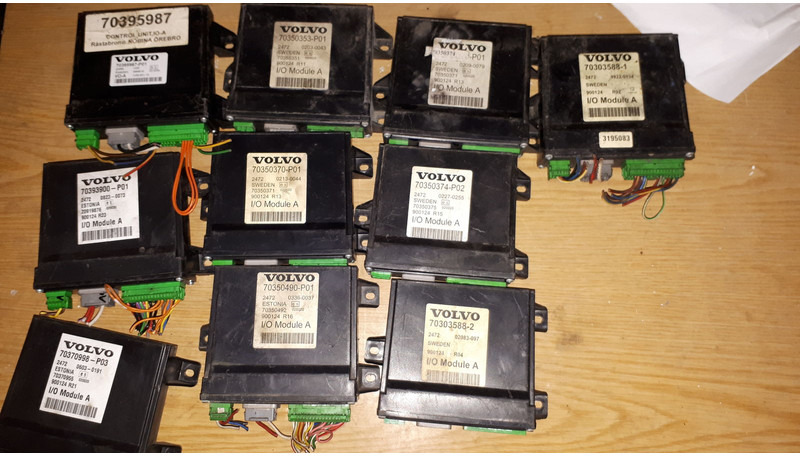 Volvo 20744283-01 .20514900-03. 20585155-P02/20554489-P04/.2050318 - Centralina electrónica: foto 1 Volvo 20744283-01 .20514900-03. 20585155-P02/20554489-P04/.2050318 - Centralina electrónica: foto 1