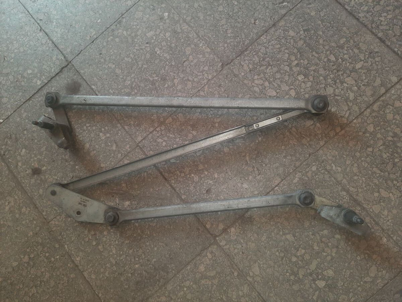 Volvo - Limpador de pára-brisa: foto 3 Volvo - Limpador de pára-brisa: foto 3