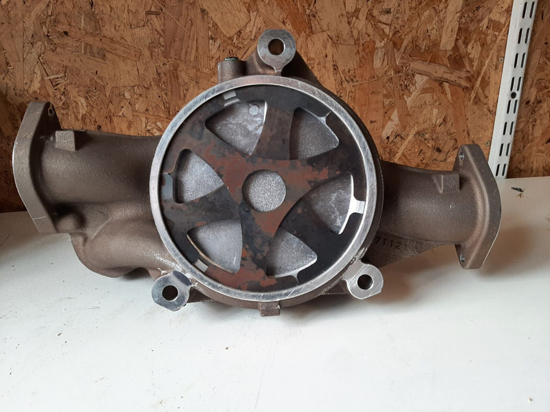 Volvo - Bomba de refrigeração: foto 2 Volvo - Bomba de refrigeração: foto 2