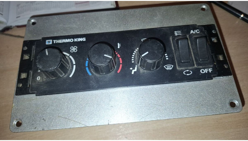 Volvo климат контроль Termo King. UWE. VIP2000 - Centralina electrónica: foto 1 Volvo климат контроль Termo King. UWE. VIP2000 - Centralina electrónica: foto 1