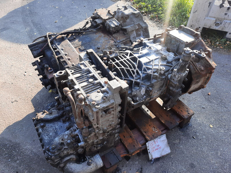 ZF 16S130 .8S180IT . 6S150C. 8S140 IT.6S80+GV80/ 6S90/ S5-24-3 / 6S - Caixa de velocidade: foto 3 ZF 16S130 .8S180IT . 6S150C. 8S140 IT.6S80+GV80/ 6S90/ S5-24-3 / 6S - Caixa de velocidade: foto 3