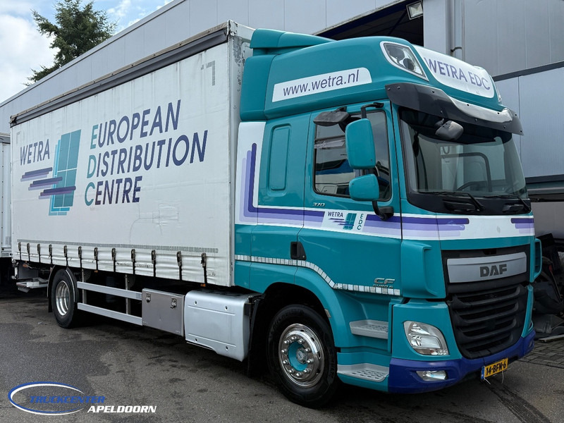DAF CF 370 FA Space Cab, Sliding roof, Loading lift, Euro 6 - Camião de lona: foto 1 DAF CF 370 FA Space Cab, Sliding roof, Loading lift, Euro 6 - Camião de lona: foto 1