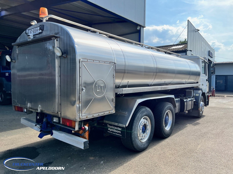 MAN 26.403 Manuel, Retarder, Reduction axle, 14250 liter - Caminhão tanque: foto 2 MAN 26.403 Manuel, Retarder, Reduction axle, 14250 liter - Caminhão tanque: foto 2