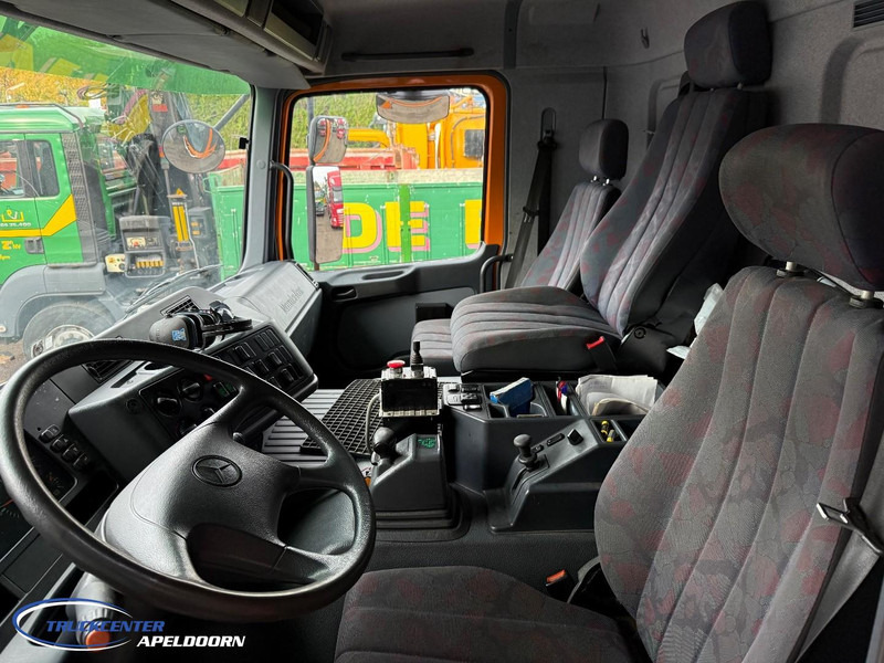 Mercedes-Benz Actros 1831 4x4 Naafreductie, Bladgeveerd, EPS, Originele kilometerstand! - Camião basculante: foto 5 Mercedes-Benz Actros 1831 4x4 Naafreductie, Bladgeveerd, EPS, Originele kilometerstand! - Camião basculante: foto 5