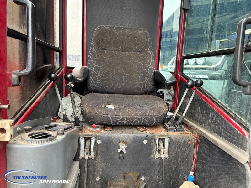 Camião de transporte de madeira, Camião grua Volvo FH 750 Loglift, 6x4, Dynamic steering, Special painting: foto 8 Camião de transporte de madeira, Camião grua Volvo FH 750 Loglift, 6x4, Dynamic steering, Special painting: foto 8