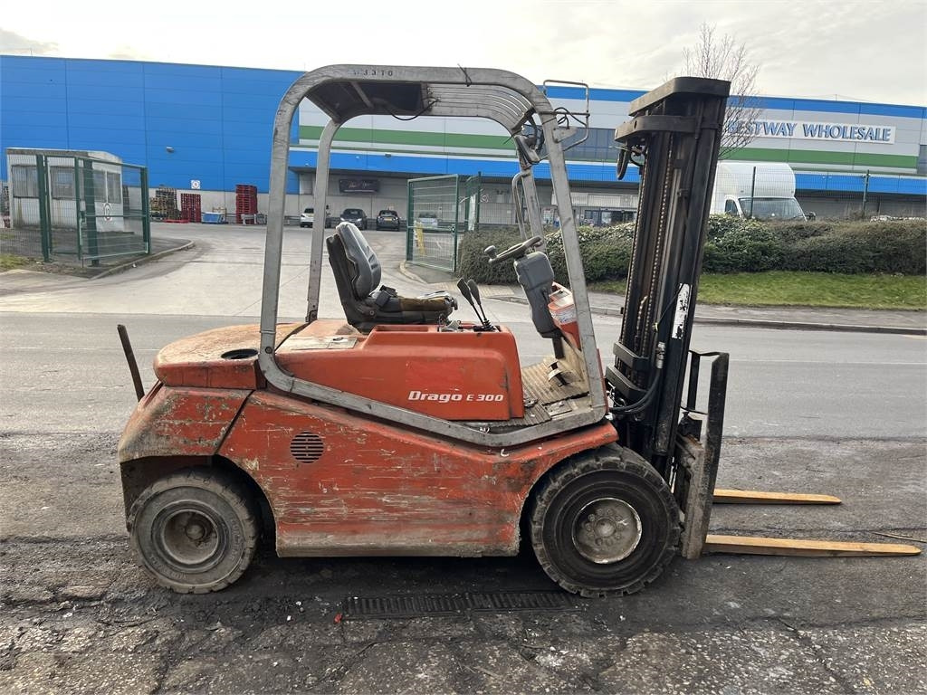 Cesab CBD30 - Empilhadeira a diesel: foto 3 Cesab CBD30 - Empilhadeira a diesel: foto 3