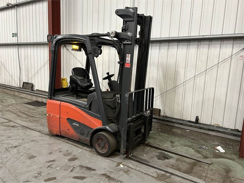 Linde E16C-02 - Empilhadeira elétrica: foto 4 Linde E16C-02 - Empilhadeira elétrica: foto 4