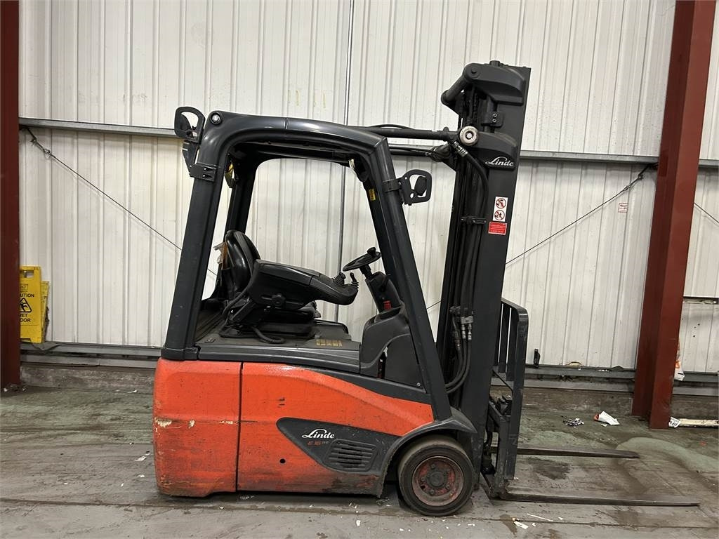 Linde E16C-02 - Empilhadeira elétrica: foto 5 Linde E16C-02 - Empilhadeira elétrica: foto 5