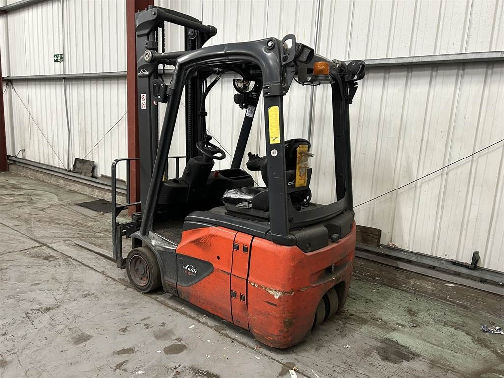 Linde E16C-02 - Empilhadeira elétrica: foto 3 Linde E16C-02 - Empilhadeira elétrica: foto 3