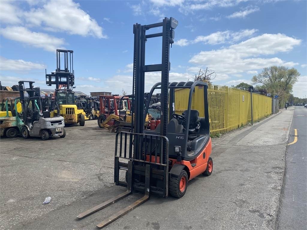 Linde H16T-03 - Empilhadeira a gás: foto 2 Linde H16T-03 - Empilhadeira a gás: foto 2