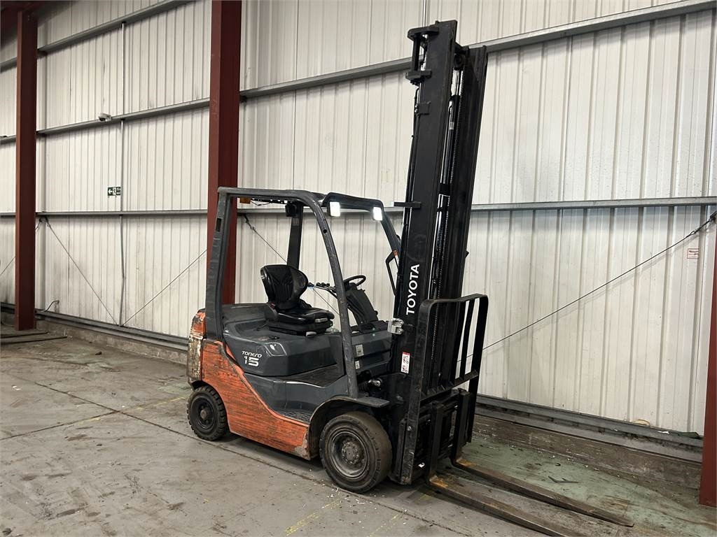 Toyota 02-8FDF15 - Empilhadeira a diesel: foto 4 Toyota 02-8FDF15 - Empilhadeira a diesel: foto 4