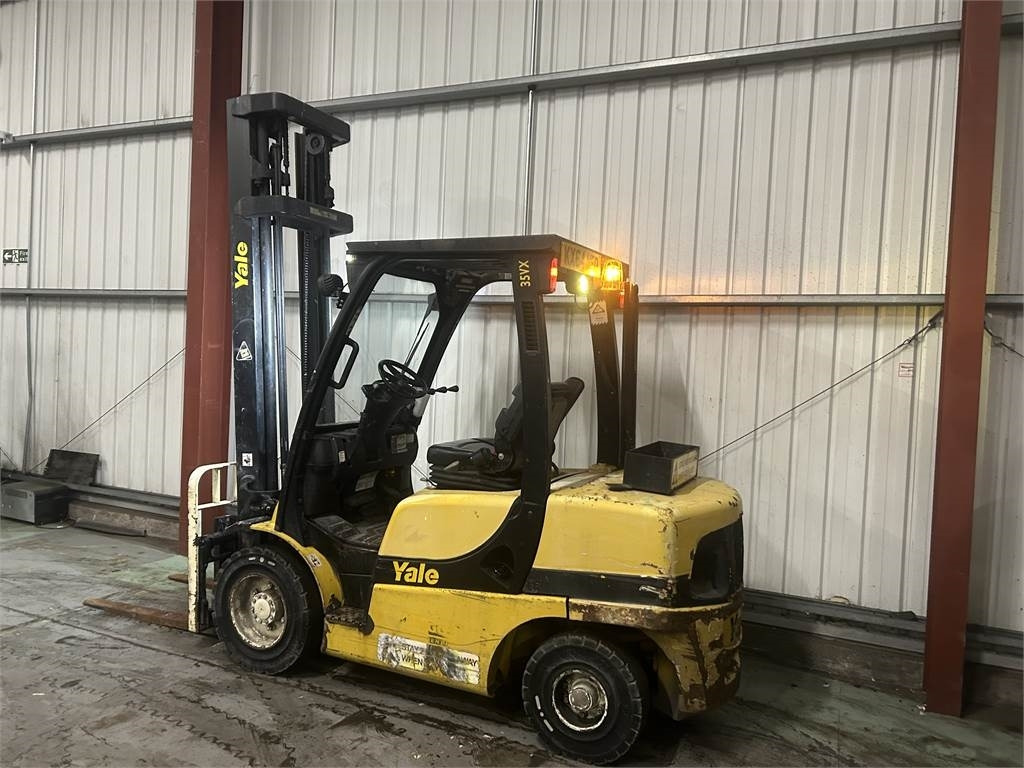 Yale GDP35VX - Empilhadeira a diesel: foto 3 Yale GDP35VX - Empilhadeira a diesel: foto 3