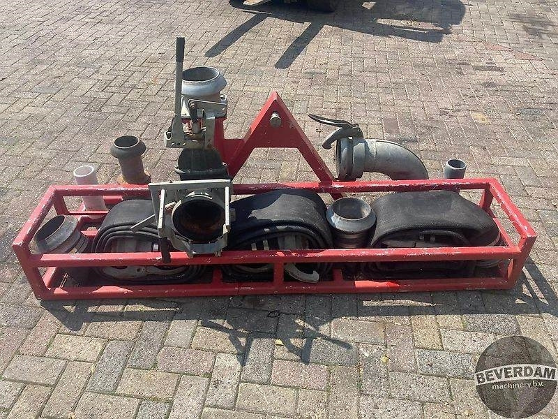 Bok met mestslangen en koppelingen - Espalhador de estrume: foto 3 Bok met mestslangen en koppelingen - Espalhador de estrume: foto 3