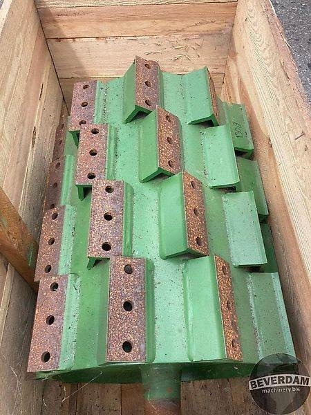 John Deere A2103888-190902Z - Equipamento para colheitadeira: foto 1 John Deere A2103888-190902Z - Equipamento para colheitadeira: foto 1