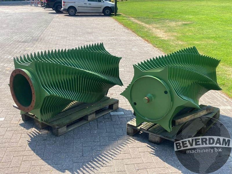 Krone Titan Rotor nieuw! - Máquina para produção de feno: foto 4 Krone Titan Rotor nieuw! - Máquina para produção de feno: foto 4