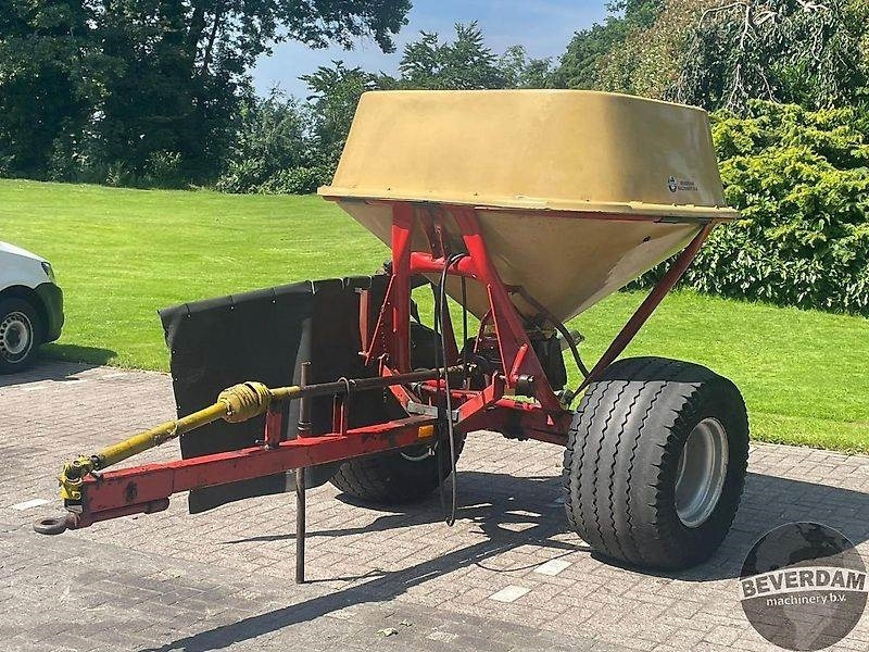 Vicon getrokken kunstmeststrooier - Distribuidor de fertilizantes: foto 3 Vicon getrokken kunstmeststrooier - Distribuidor de fertilizantes: foto 3