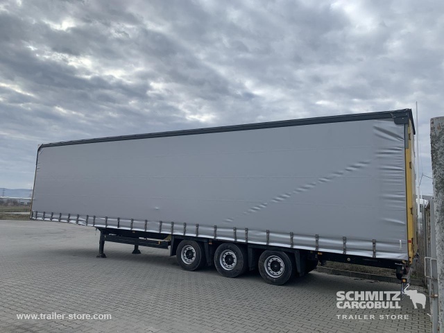 Schmitz Cargobull Curtainsider Varios Side door both sides - Semi-reboque de lona: foto 4 Schmitz Cargobull Curtainsider Varios Side door both sides - Semi-reboque de lona: foto 4