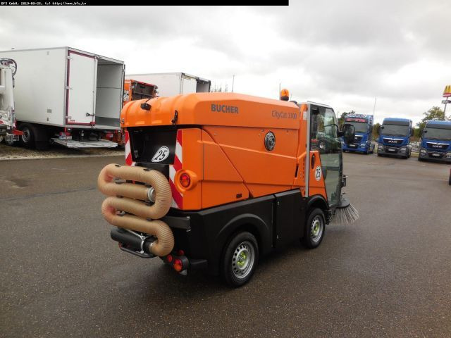 CityCat 1300 CityCat 1300 EuroMot IIIA - 2-Besen - Varredora urbana: foto 2 CityCat 1300 CityCat 1300 EuroMot IIIA - 2-Besen - Varredora urbana: foto 2