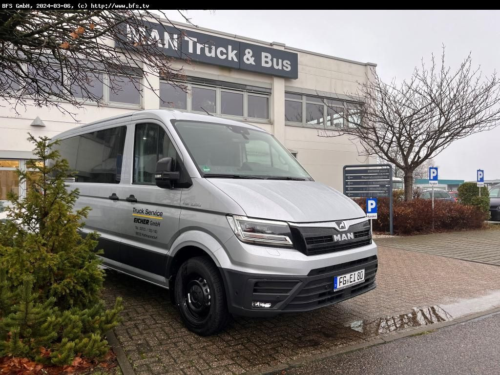 MAN TGE 3.180 4x2 F SB TGE 9-Sitzer - Furgão de passageiros: foto 1 MAN TGE 3.180 4x2 F SB TGE 9-Sitzer - Furgão de passageiros: foto 1