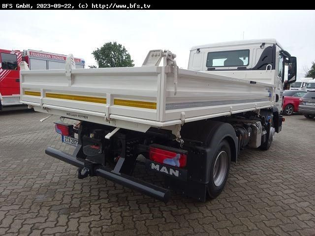 MAN TGL (TG3) 8.220 4x2 BB CH Dreiseitenkipper - Carrinha basculante: foto 4 MAN TGL (TG3) 8.220 4x2 BB CH Dreiseitenkipper - Carrinha basculante: foto 4