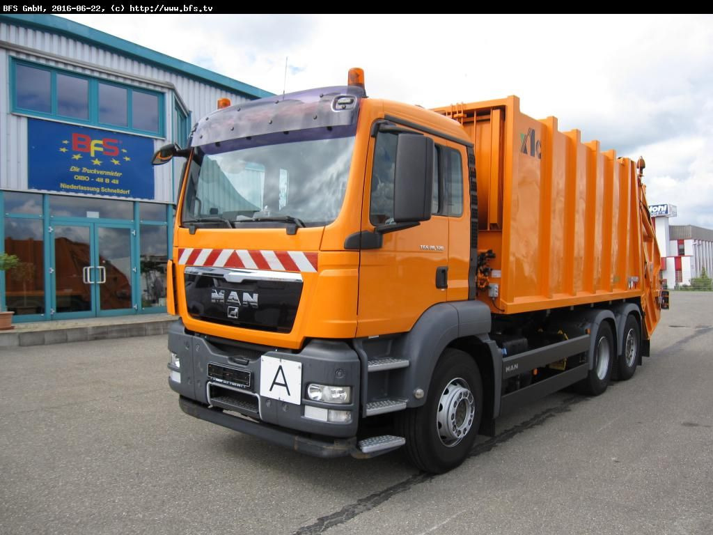 MAN TGS 28.320 6x2-4 BL Sperrmüll Haller M21 x1 C oh - Caminhão de lixo: foto 1 MAN TGS 28.320 6x2-4 BL Sperrmüll Haller M21 x1 C oh - Caminhão de lixo: foto 1