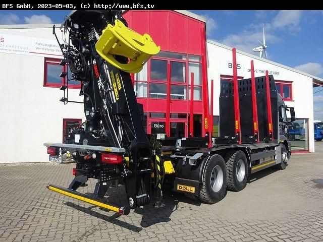 MAN TGS (TG3) 33.510 6x4 BL CH Loglift Holzladekran - Camião de transporte de madeira: foto 3 MAN TGS (TG3) 33.510 6x4 BL CH Loglift Holzladekran - Camião de transporte de madeira: foto 3
