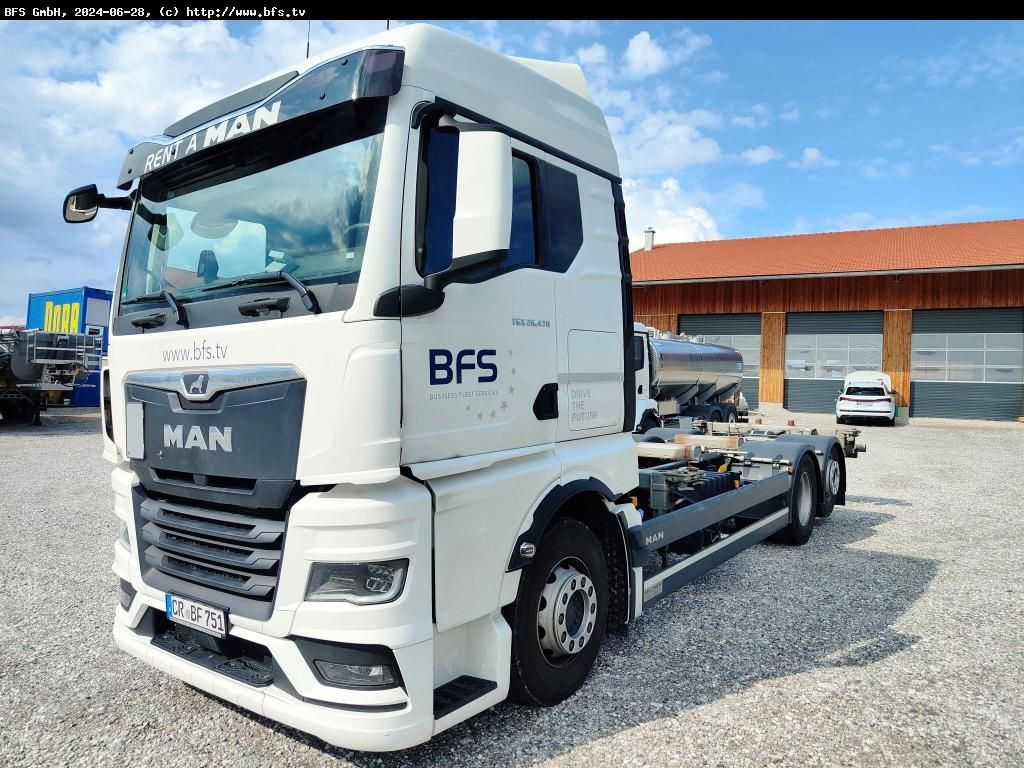 MAN TGX (TG3) 26.470 6x2-4 LL BDF Mildner - Camião transportador de contêineres/ Caixa móvel: foto 1 MAN TGX (TG3) 26.470 6x2-4 LL BDF Mildner - Camião transportador de contêineres/ Caixa móvel: foto 1